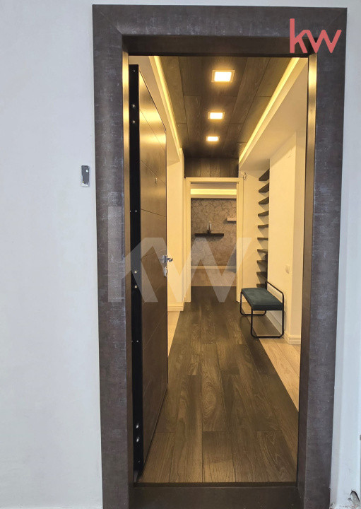 Apartament 3 camere, 1 mai, etaj 1, 78mp.