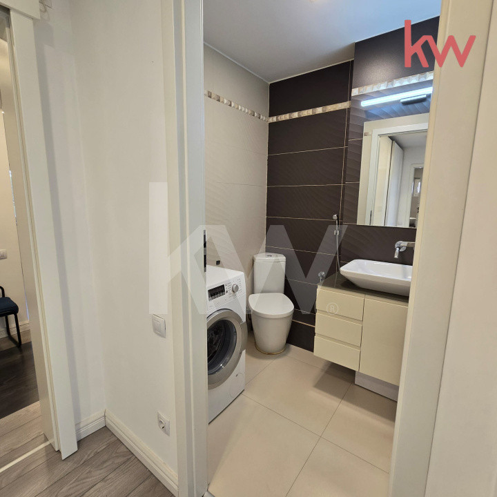 Apartament 3 camere, 1 mai, etaj 1, 78mp.