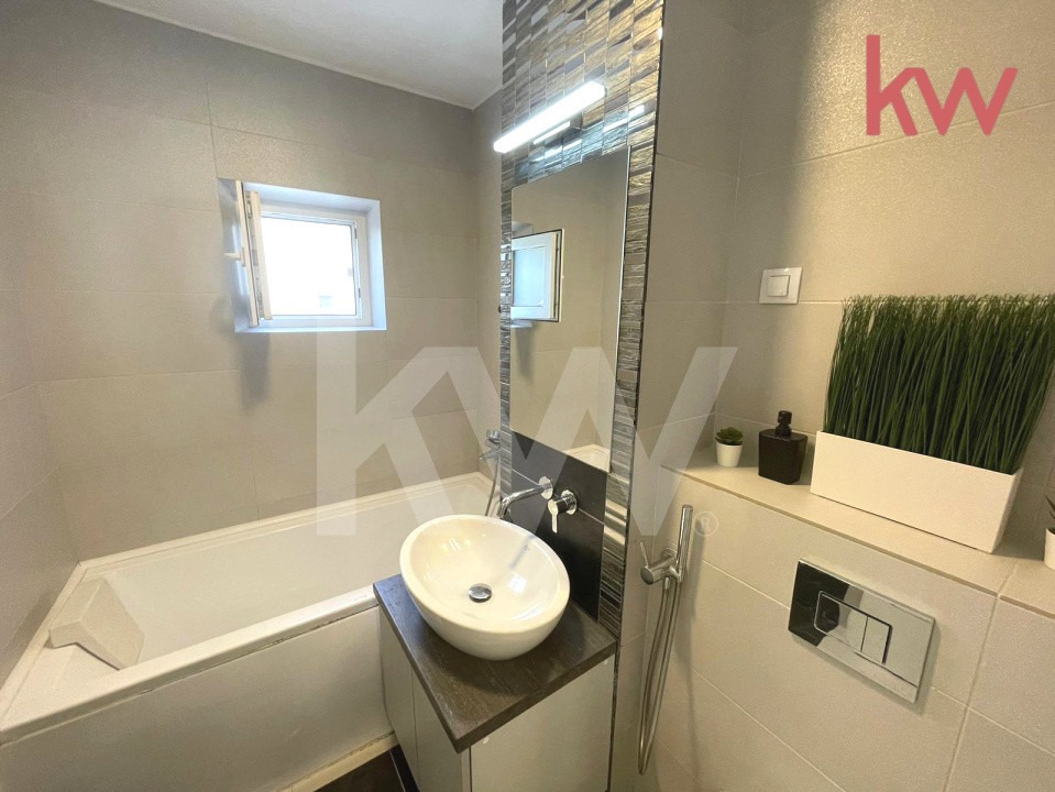 Apartament 3 camere, 1 mai, etaj 1, 78mp.