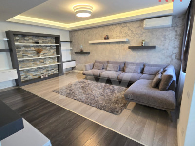 Apartament 3 camere, 1 mai, Pelendava, etaj 1, 78mp.