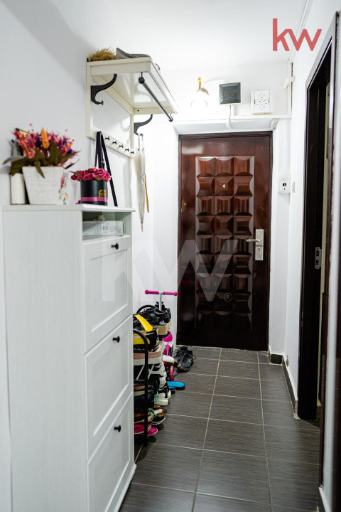 Apartament 2 camere, central, complet mobilat 