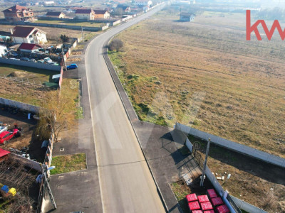 Teren intravilan 1000 mp, Rovine 2, acces la doua strazi