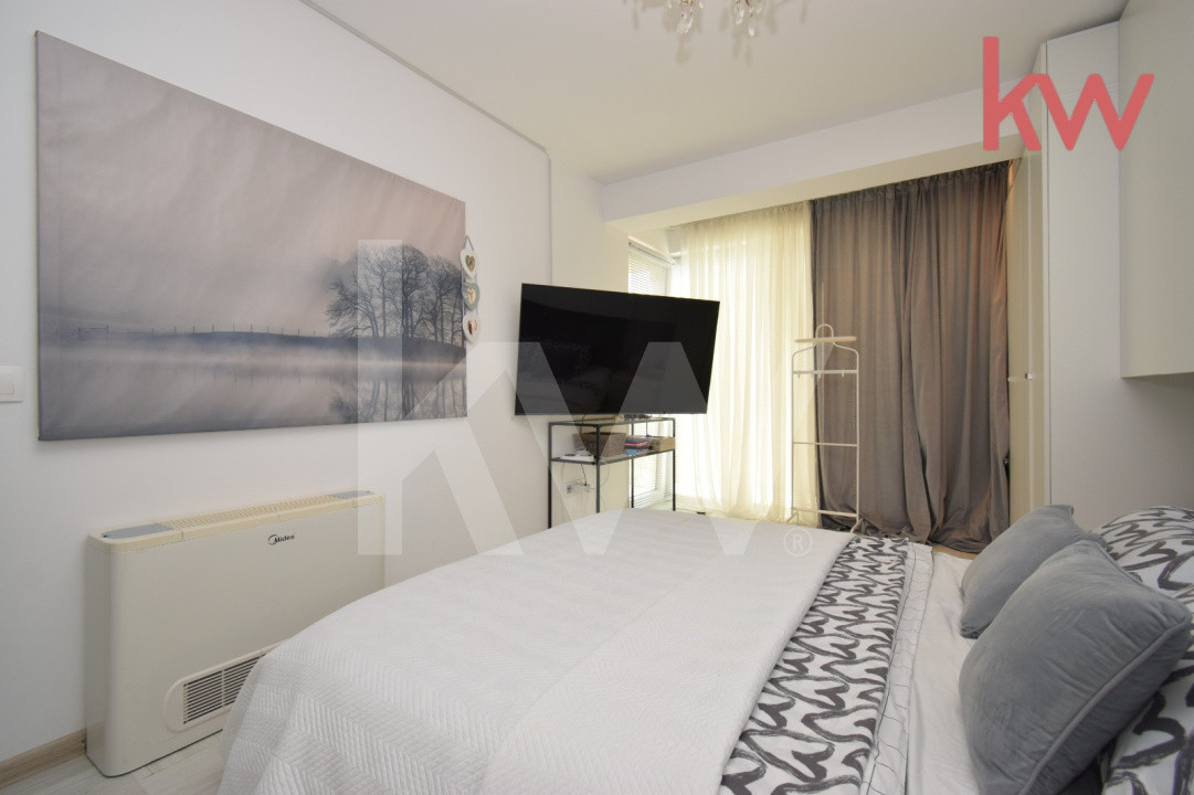 Casa – Bijuterie Arhitecturala cu Panouri Solare si Pompa de Caldura
