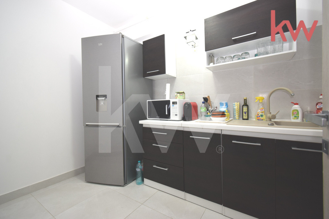 Apartament decomandat, bloc nou, complet mobilat, loc de parcare disponibil