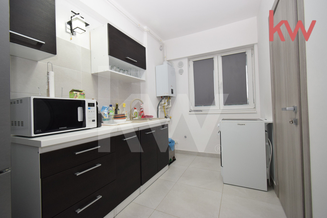 Apartament decomandat, bloc nou, complet mobilat, loc de parcare disponibil