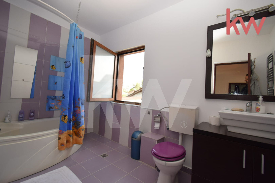 Casa Moderna 4 camere, 212 mp, mobilata, teren 377 mp
