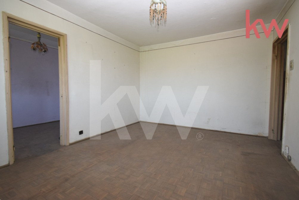 Apartament 2 camere semidecomandat, pret de garsoniera !
