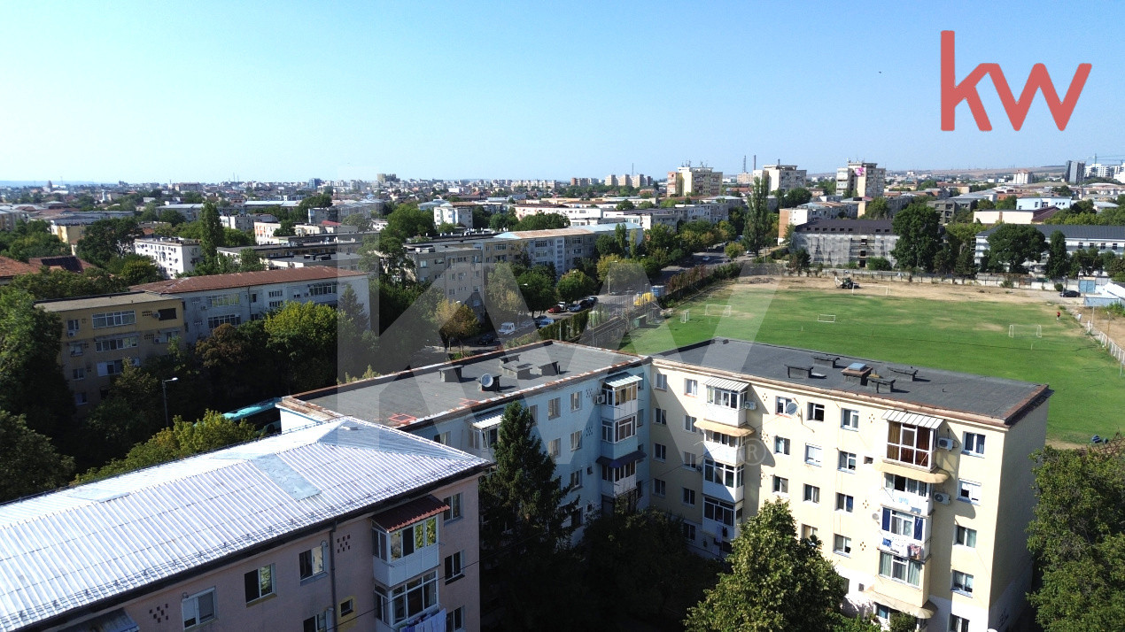 Apartament 2 camere semidecomandat, pret de garsoniera !