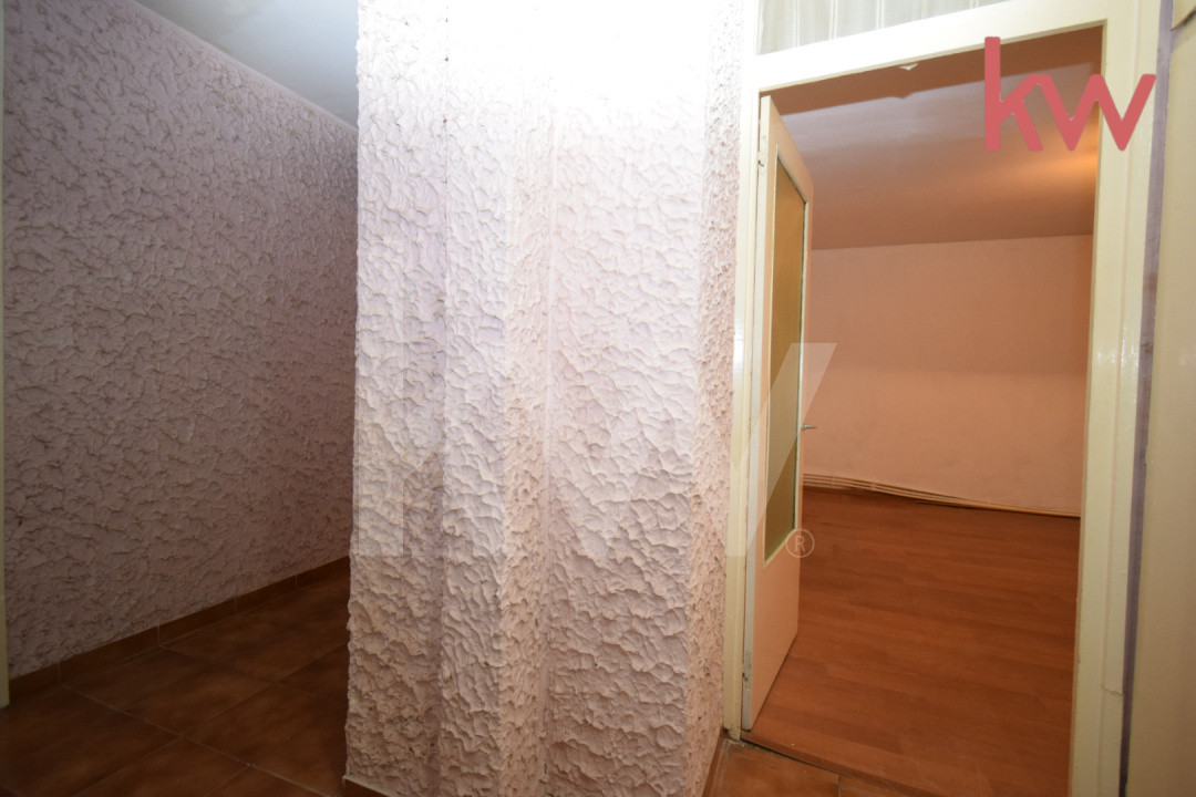 Apartament 4 camere George Enescu, decomandat 