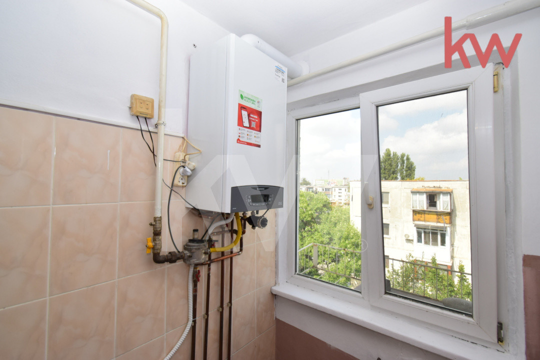 Apartament 2 camere, centrala termica noua, Craiovita Noua
