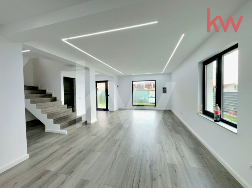 Casă  noua de vânzare, 5 camere – str. Carpenului