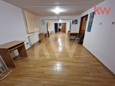 Spatiu de inchiriat zona centrala, 70 mp, demisol