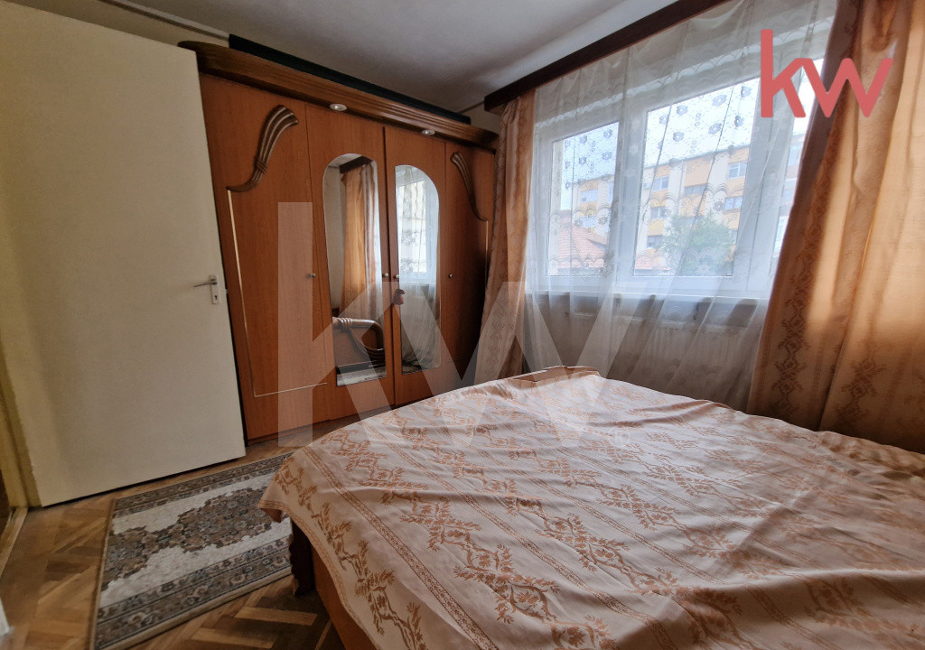 DE VÂNZARE, Apartament 3 camere in centru 