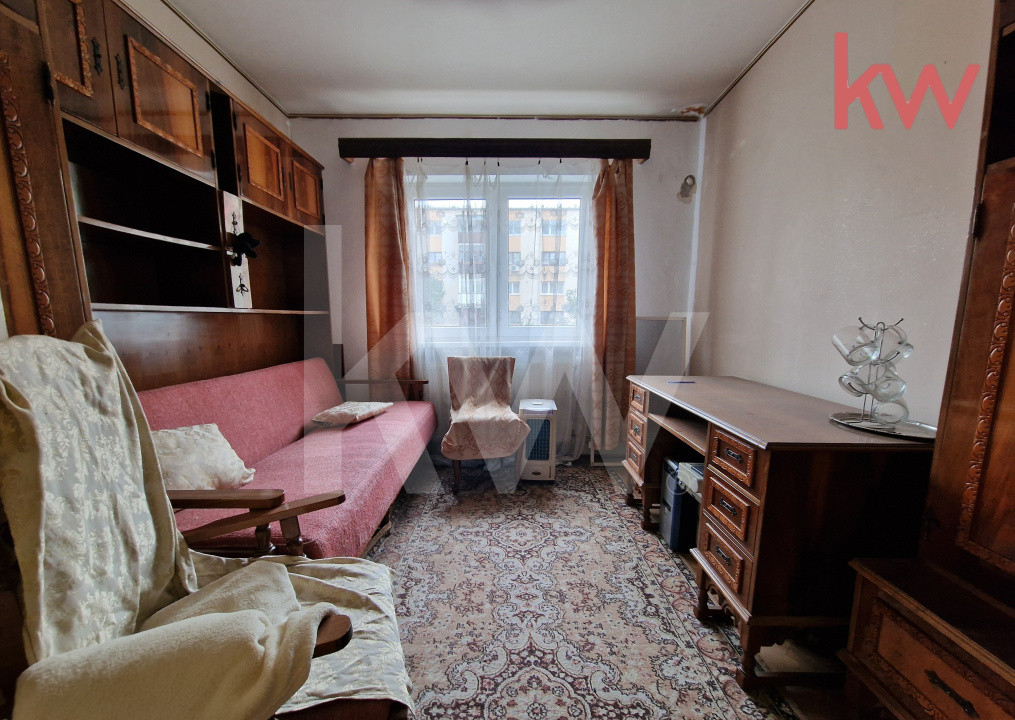 DE VÂNZARE, Apartament 3 camere in centru 