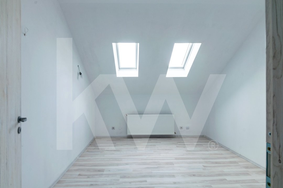 Casa duplex, zona Damila, 3 dormitoare, living, baie, bucatarie