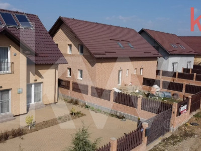 Casa duplex, zona Damila, 3 dormitoare, living, baie, bucatarie