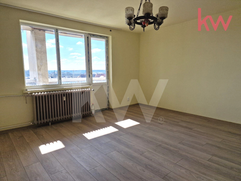 Central – 3 camere cu vedere superbă