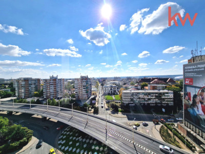 Central – 3 camere cu vedere superbă