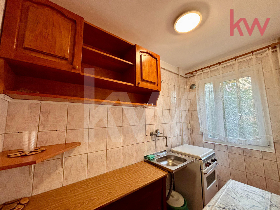 Apartament pentru inchiriat, 2 Camere, Etaj 1 - Craiovita Noua