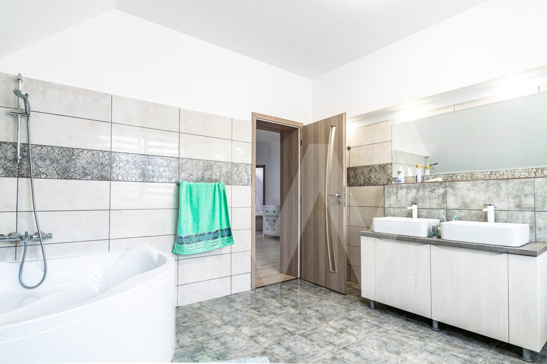 Casa moderna Damila complet mobilata, teren 600 metrii