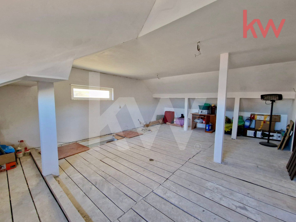 Casa De Vanzare La PRET De APARTAMENT