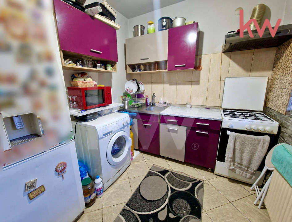 Casa De Vanzare La PRET De APARTAMENT