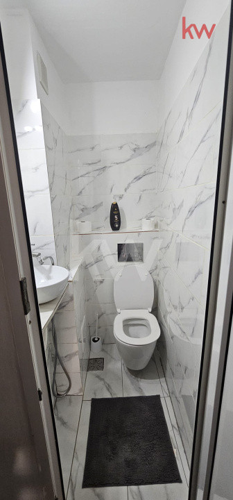 Apartament 2 camere V. Rosie - ideal pentru studenti sau investitie inteligenta 