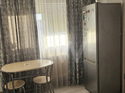 Apartament 2 camere V. Rosie - ideal pentru studenti sau investitie inteligenta 