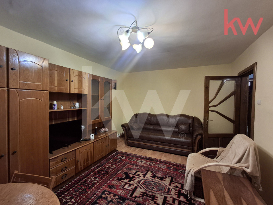 Apartment 3 camere de închiriat 