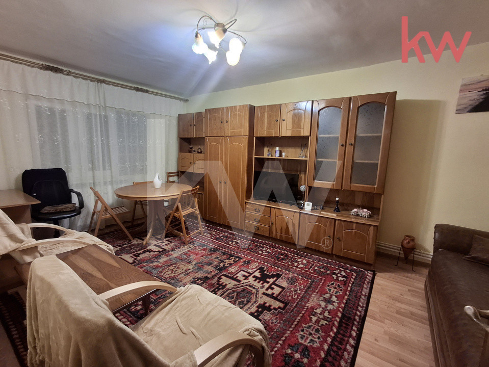 Apartment 3 camere de închiriat 