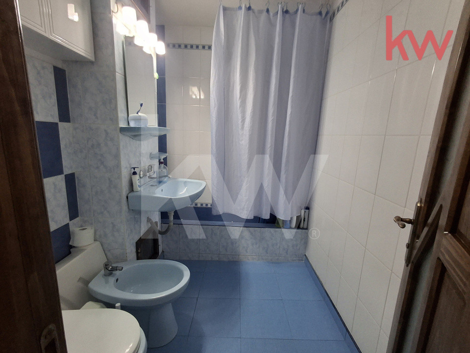 Apartment 3 camere de închiriat 