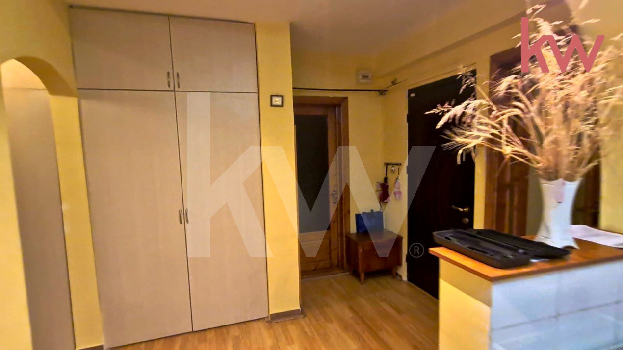 Apartament de vanzare, 2 camere decomandat – 50 mp – Strada Ștefan Odobleja 