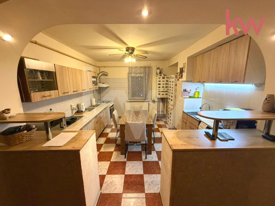 Apartament 3 camere – Strada Amaradia - Liceul Pedagogic