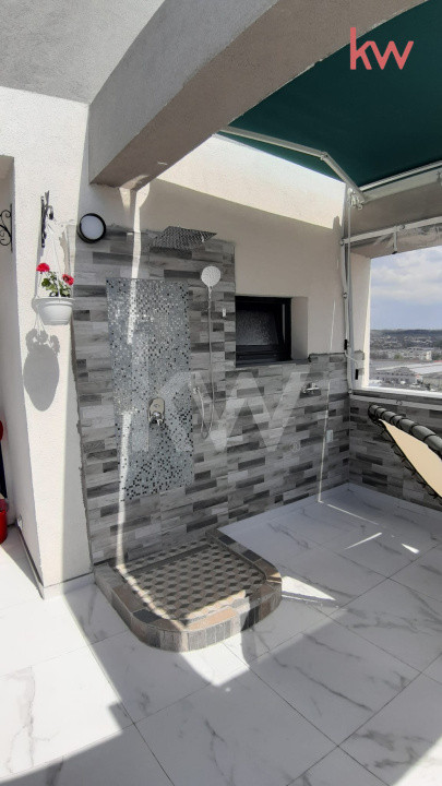 Vânzare – apartament 2 camere, terasă spectaculoasa