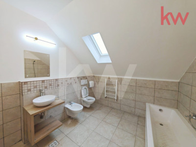 Casa noua, utilată și mobilata - zona Damilla 