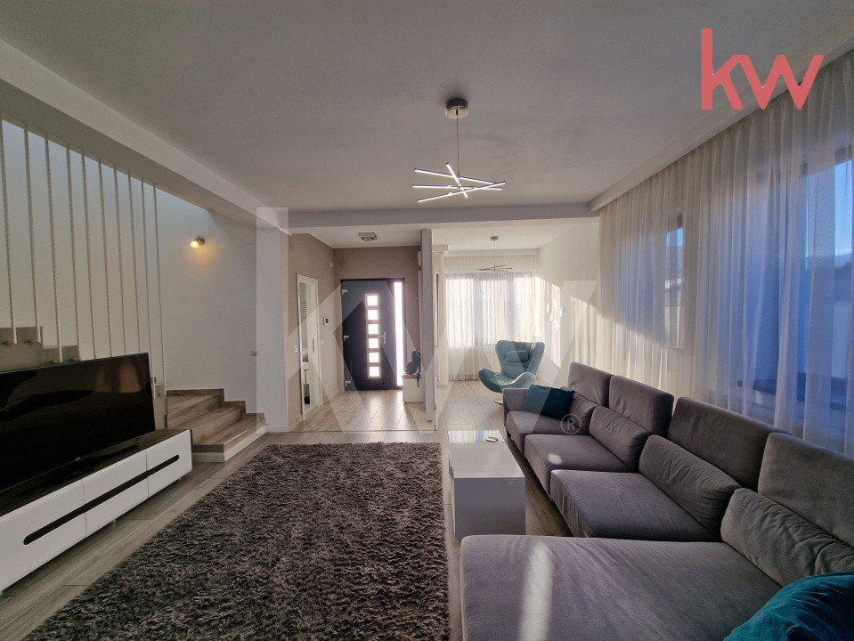 Vila de lux, spatioasa,  zona Ford