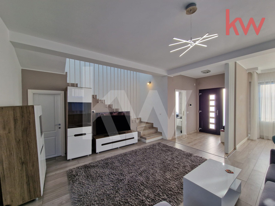 Vila de lux, spatioasa,  zona Ford