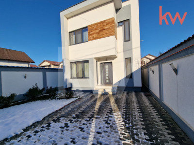 Vila de lux, spatioasa,  zona Ford