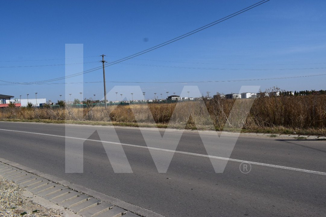 Teren intravilan - Zona Metro, Carcea