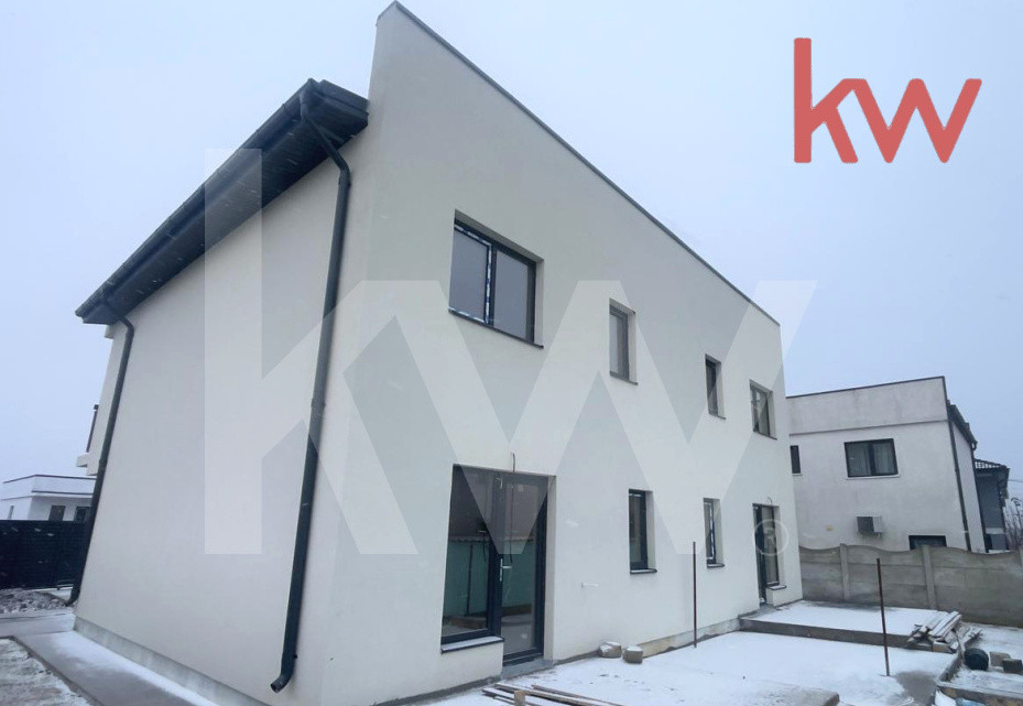 Casa tip duplex, Carcea, toate utilitatile la alb