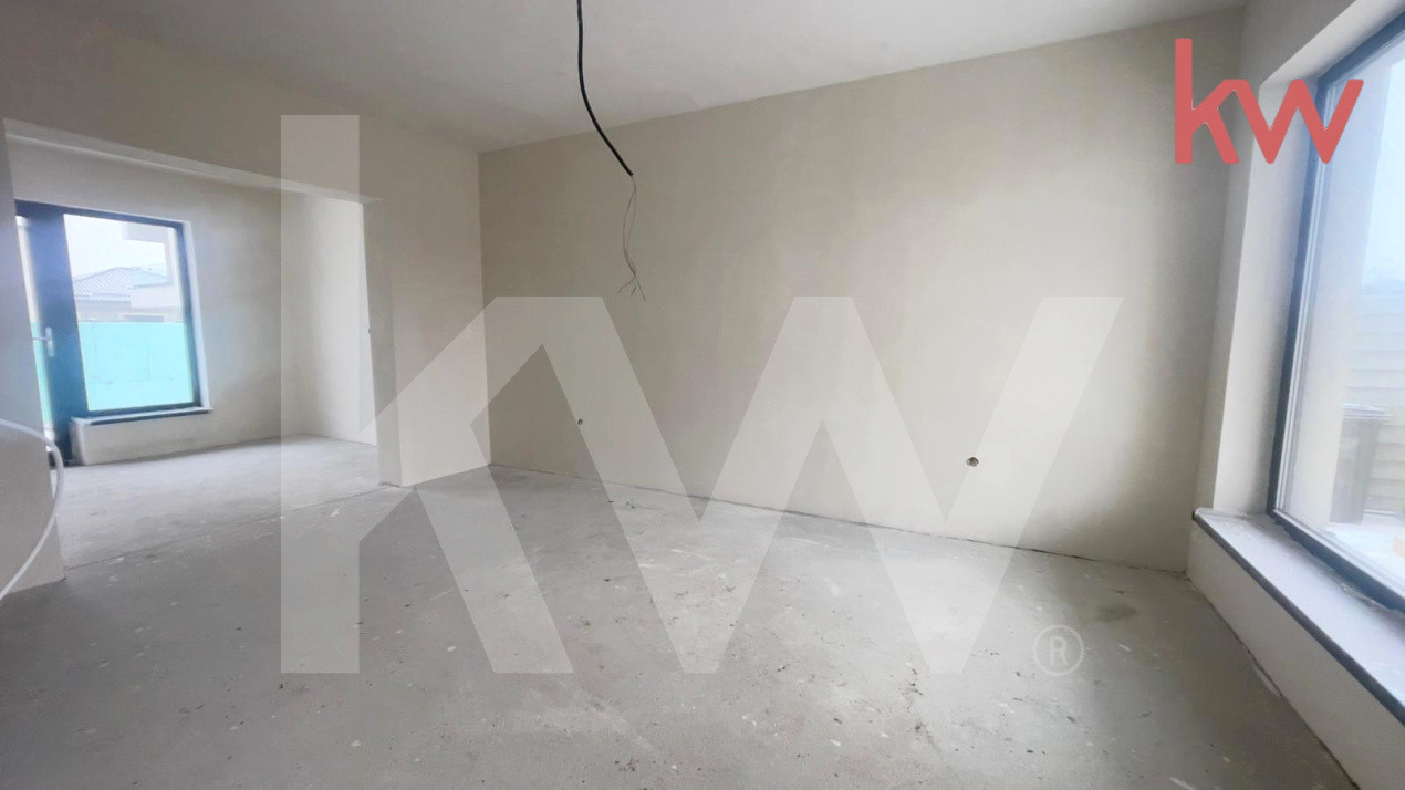 Casa tip duplex, Carcea, toate utilitatile la alb