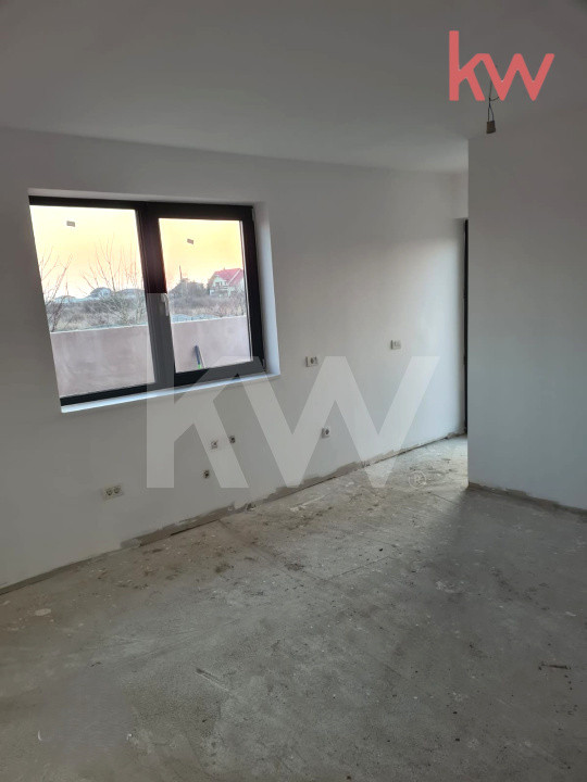 Casă parter, construcție solidă, teren generos – Cârcea, zona Metro