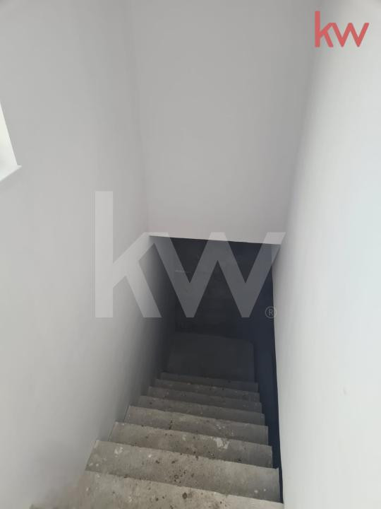 Casă parter, construcție solidă, teren generos – Cârcea, zona Metro