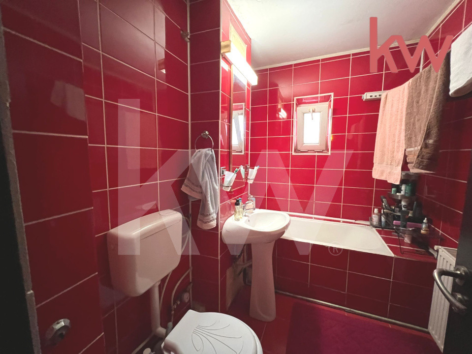 ✨ Apartament 3 camere luminoase – locație excelentă, 1 Mai