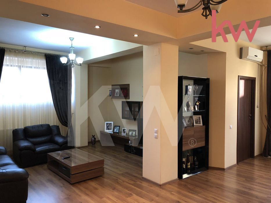 Casă de Lux lângă Grădina Botanică