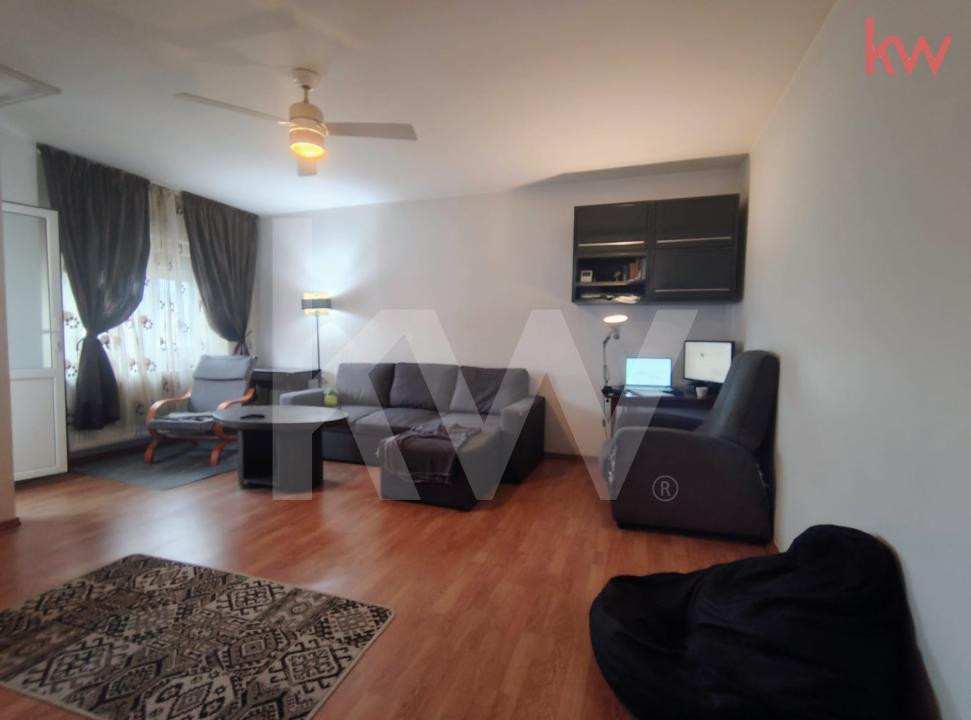 Apartament generos 3 camere, 1 Mai