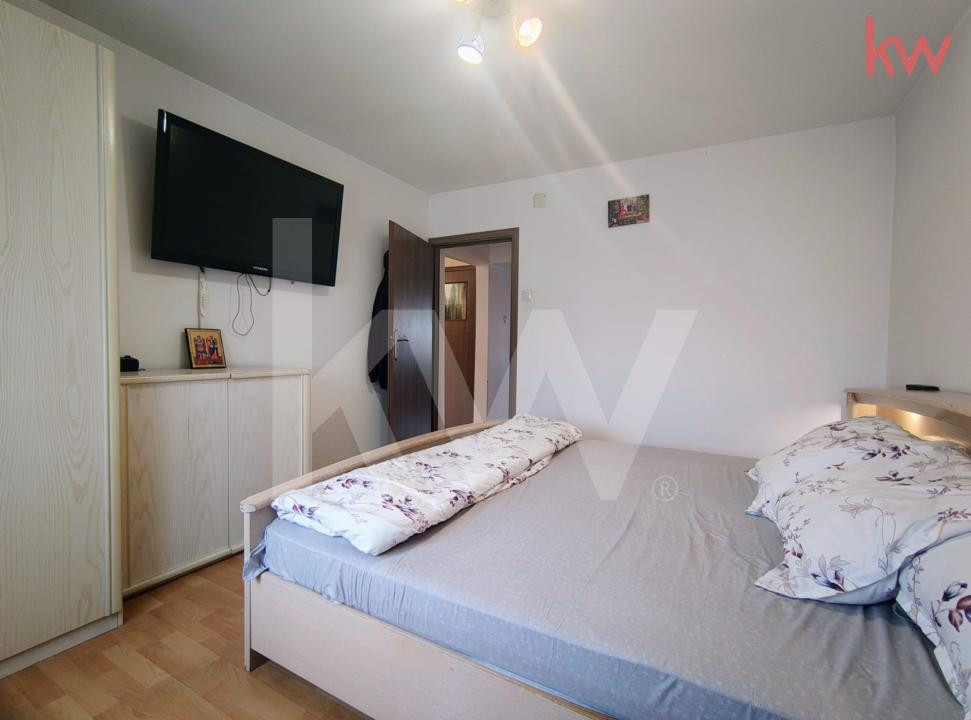 Apartament generos 3 camere, 1 Mai