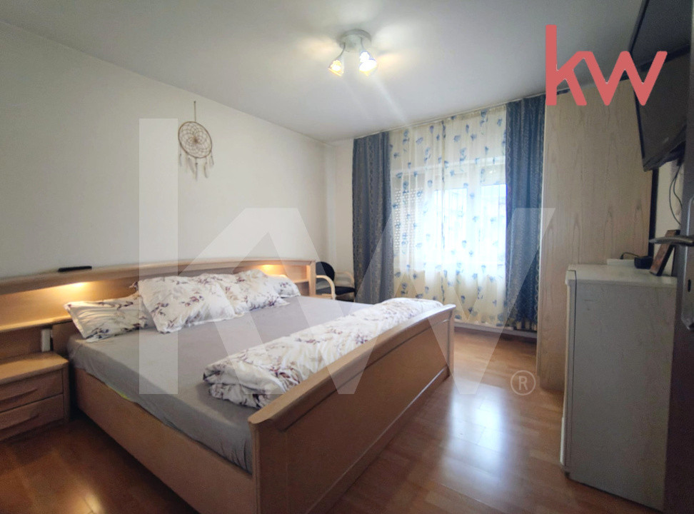 Apartament generos 3 camere, 1 Mai