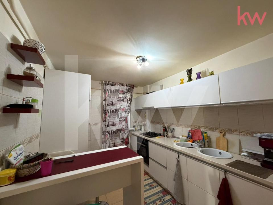 Apartament 3 camere decomandat – Craiovița Nouă 