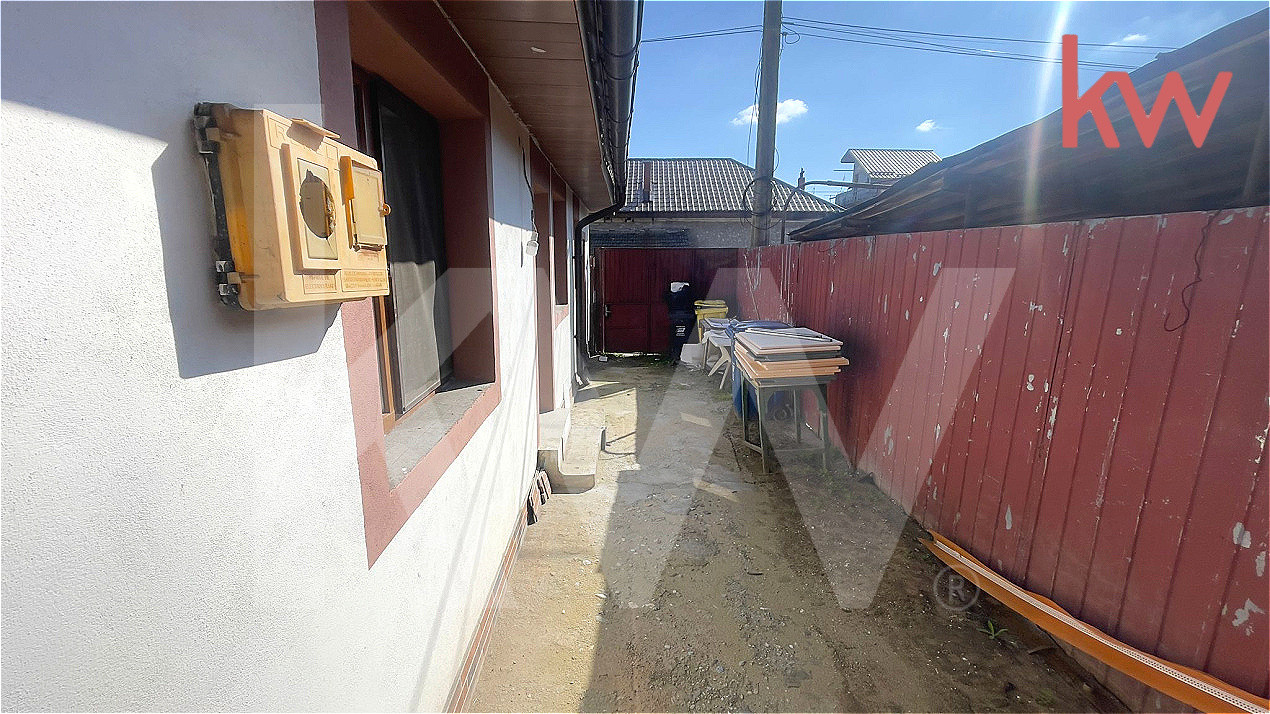 CASA DE VANZARE LA PRET DE APARTAMENT...